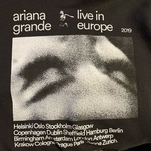 ariana grande live in concert hoodie